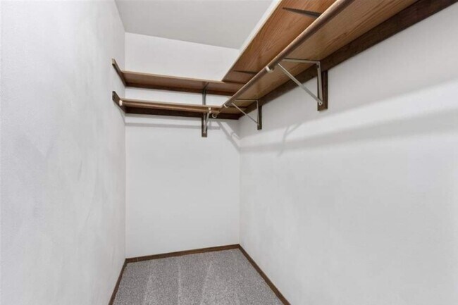 Building Photo - 2310 Skylark Dr