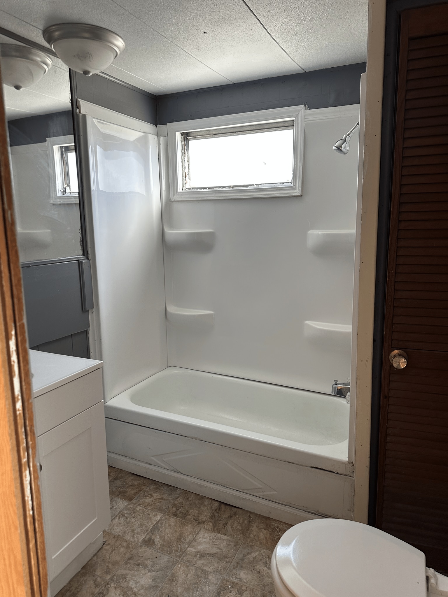 Building Photo - 3625 S Douglas Ave