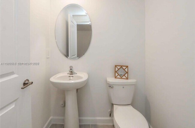 Building Photo - 26459 SW 148th Ave