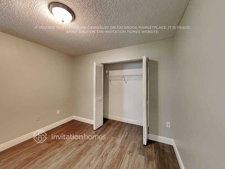 Building Photo - 3350 NW 78th Ave