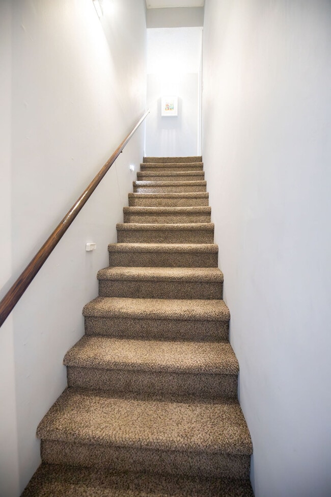 Building Photo - 210 Old Hickory Blvd