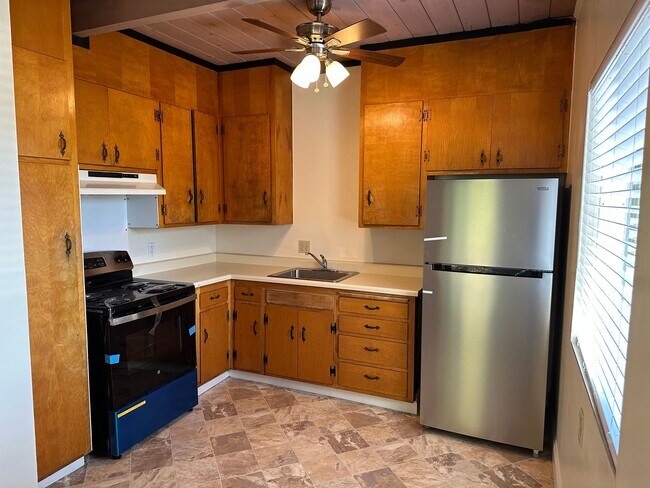 Building Photo - 5071 Appian Way
