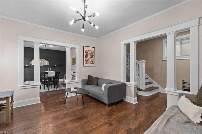 Building Photo - 635 W 29th St