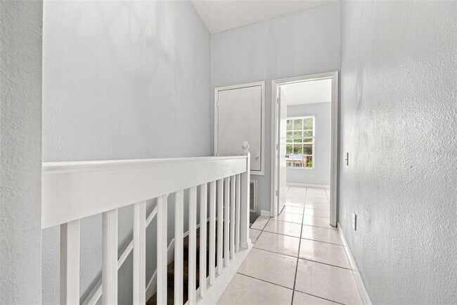 Building Photo - 29924 Playa Del Rey Ln