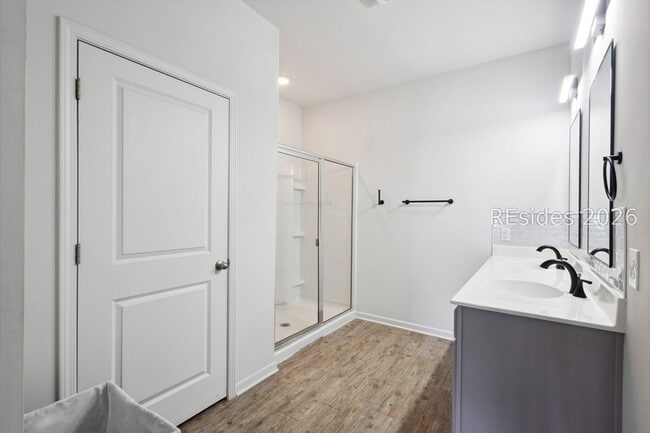 Building Photo - 208 Horizon Trl