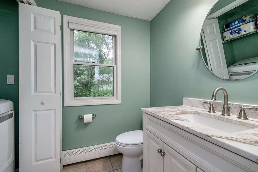 Building Photo - 18 Ladyslipper Dr
