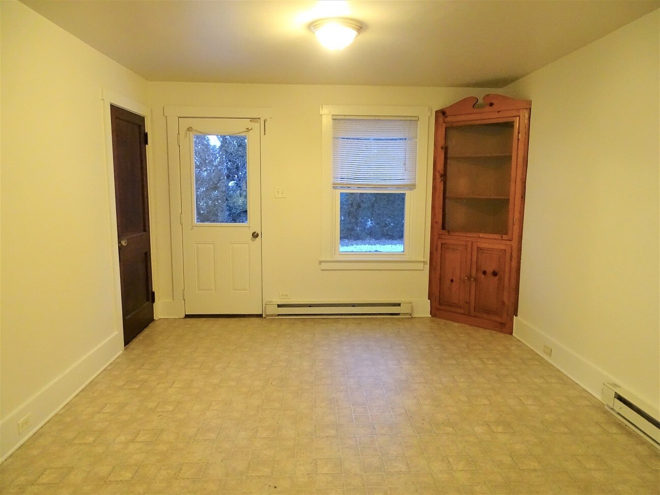 Building Photo - 6 N Peartown Rd