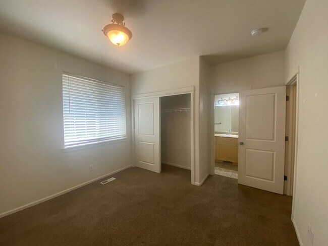 Building Photo - 20835 Nova Loop