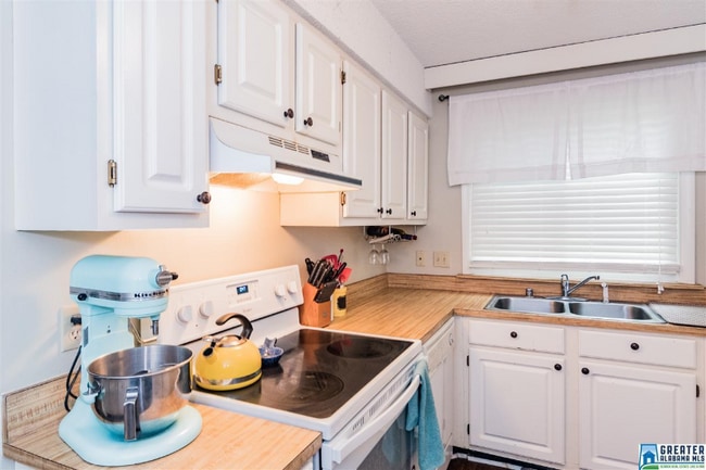 Building Photo - 101 Running Brook Rd