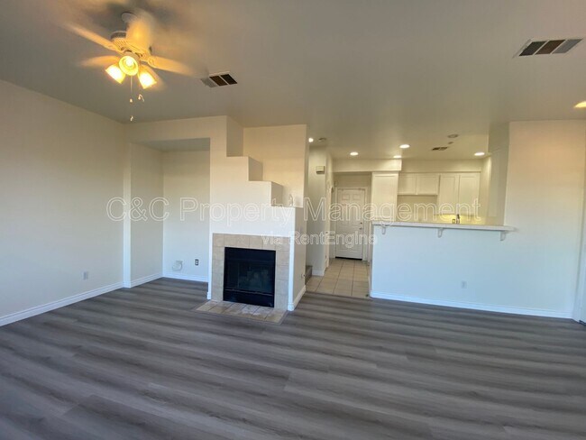 Building Photo - 24724 Ambervalley Ave