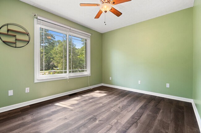 Building Photo - 2108 Mariner Cir