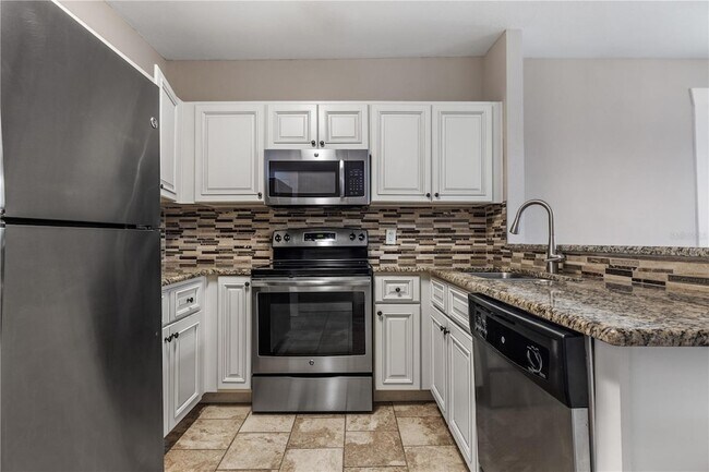 Building Photo - 1209 E Ida St