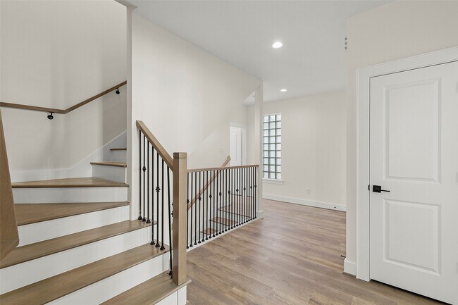 Building Photo - 1807 Palmetto Landing Dr