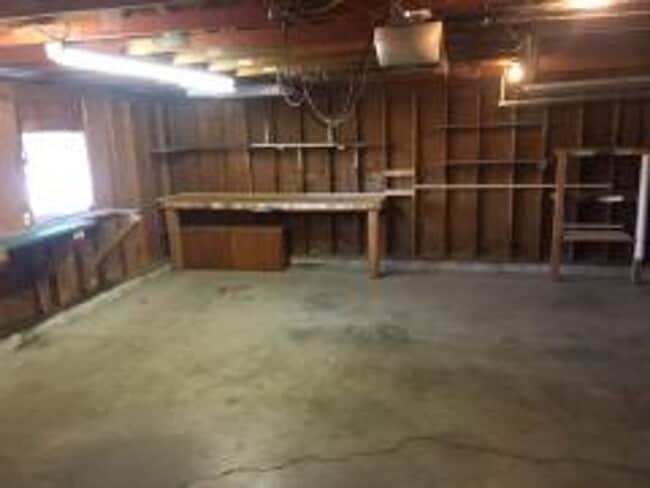 Building Photo - SINGLE FAMILY HOME HORSE PROPERTY ON PRAIRIE AVENUE (APP#106)