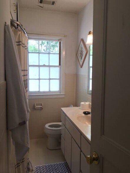 Primary Photo - 1672 South Milledge Avenue