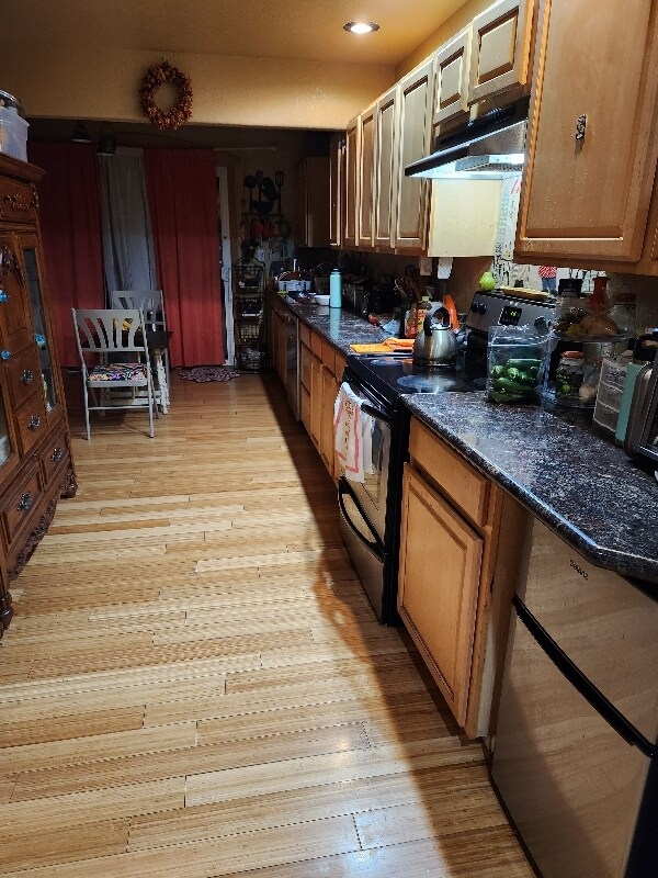 Building Photo - 710 Catskill St