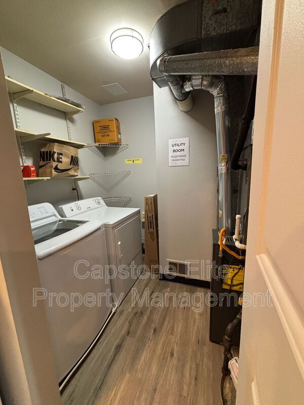 Building Photo - 35 Rutgers Dr