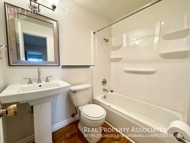 Building Photo - 1347 15th Ave S