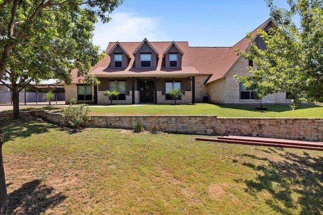 Primary Photo - 402 N Pkwy Dr
