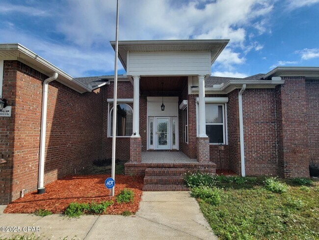 Building Photo - 7327 Rodgers Dr