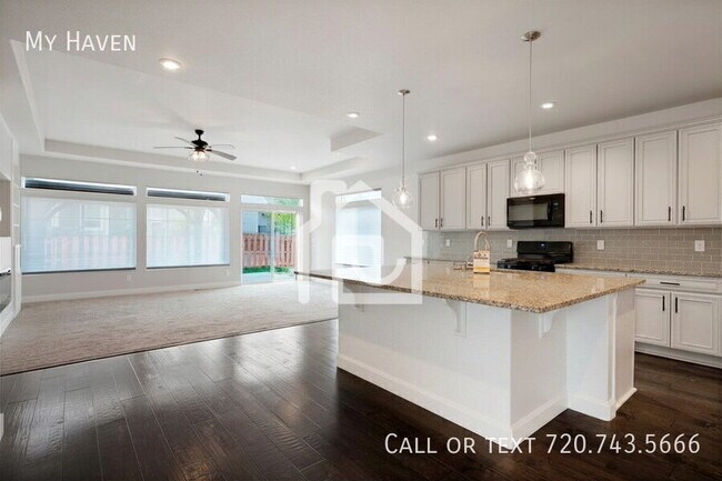Building Photo - 26332 E Archer Ave