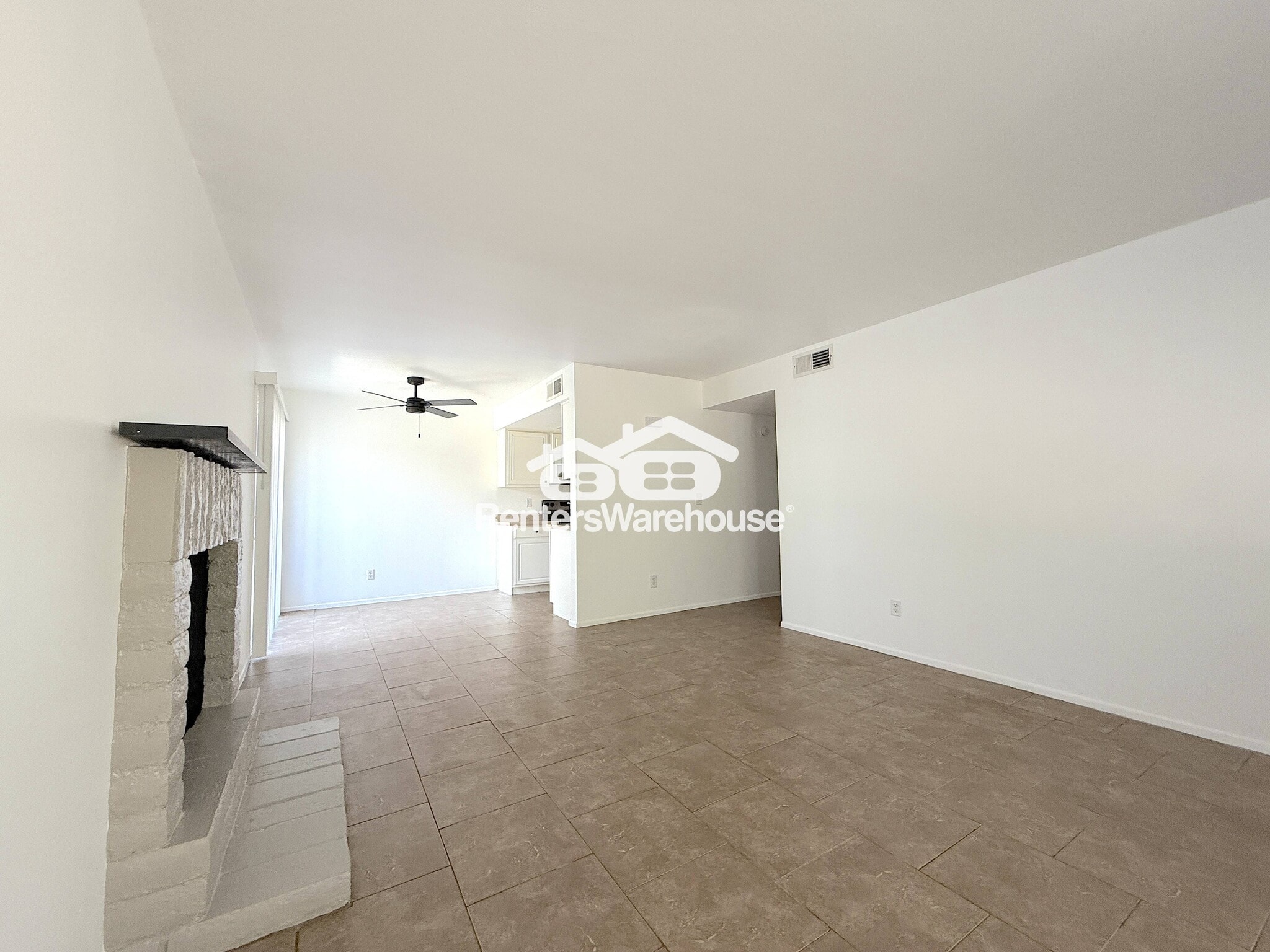 Building Photo - 1336 N 85th Pl