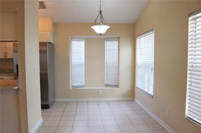 Building Photo - 3677 Amelia Way