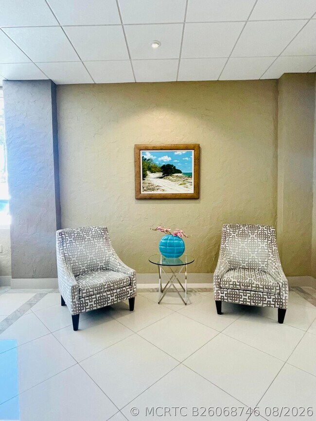 Building Photo - 4250 Galt Ocean Dr