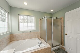 Building Photo - 1401 Olde Sage Ct