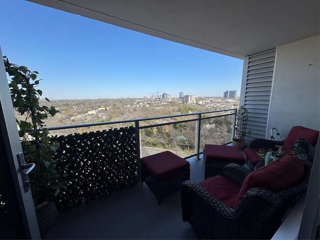 Building Photo - 3883 Turtle Creek Blvd