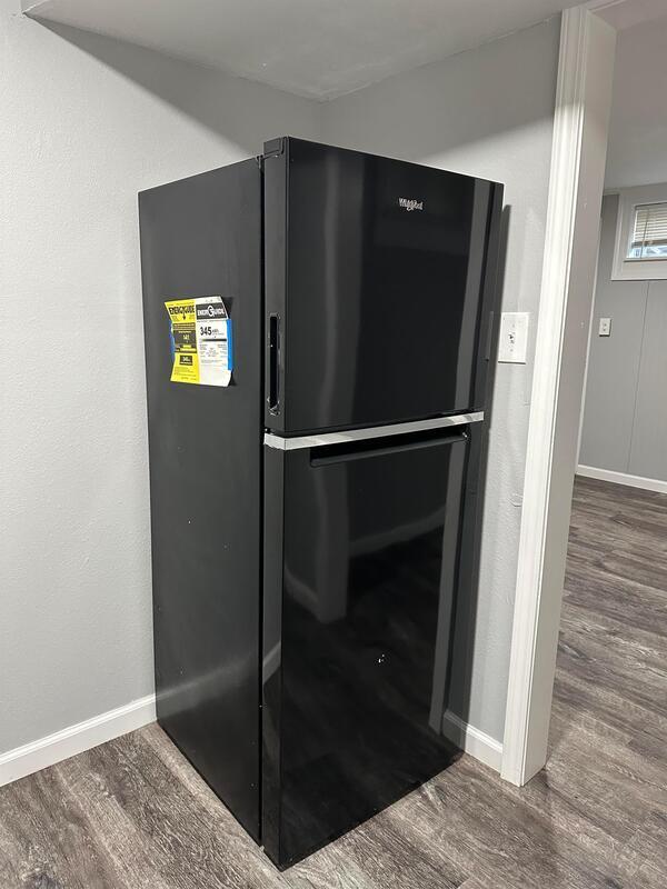 Building Photo - 833 E 21st Ave