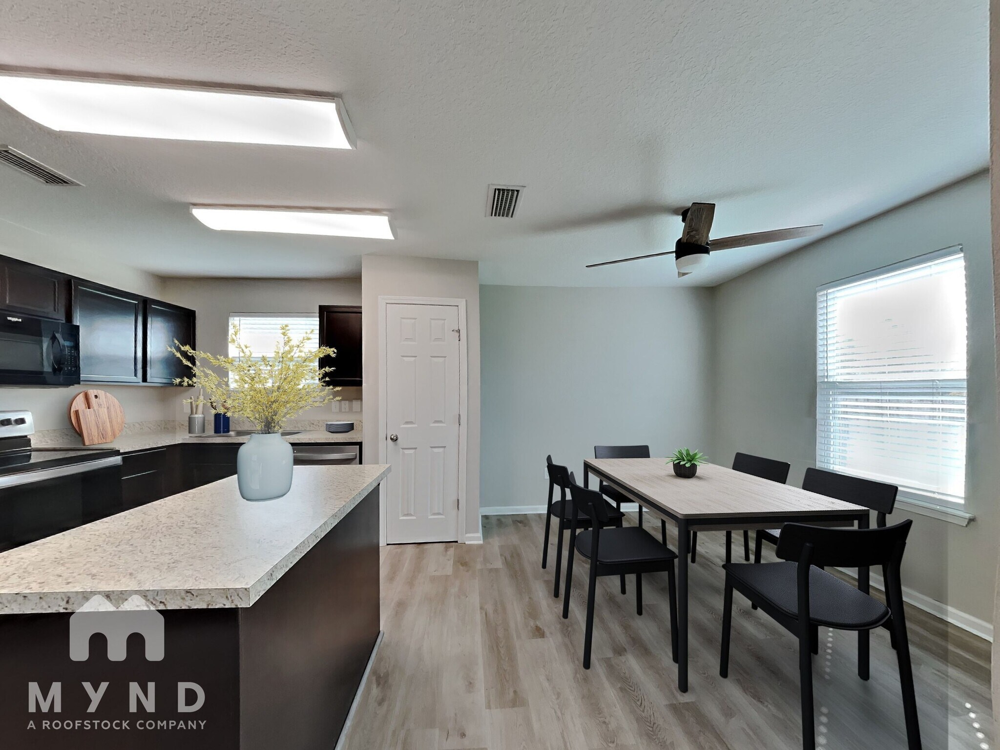 Building Photo - 6190 Daylilly Rd