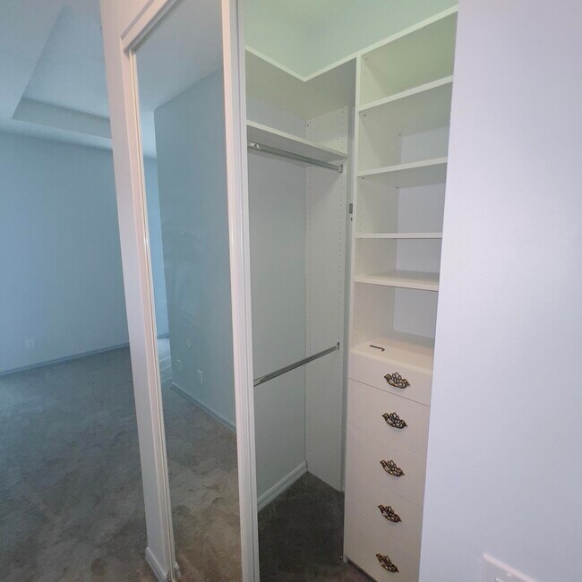 Building Photo - 4316 Main St