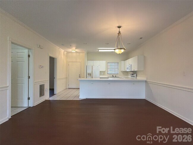Building Photo - 9113 Meadow Vista Rd