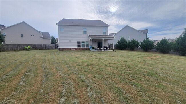 Building Photo - 5295 Rustic Ct