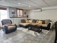 Building Photo - 6 St Anthonys Ln