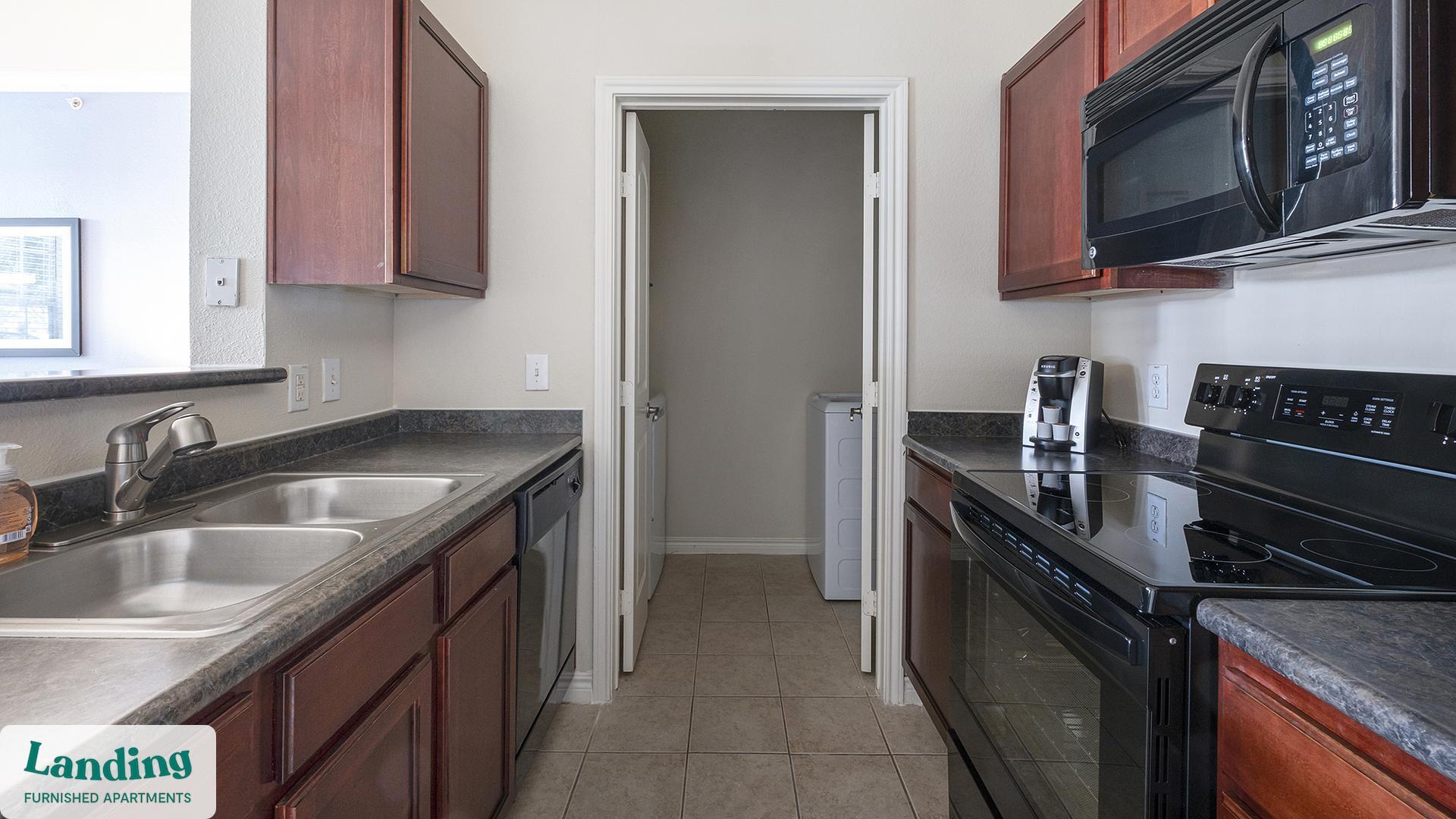 Building Photo - 8989 West Rd