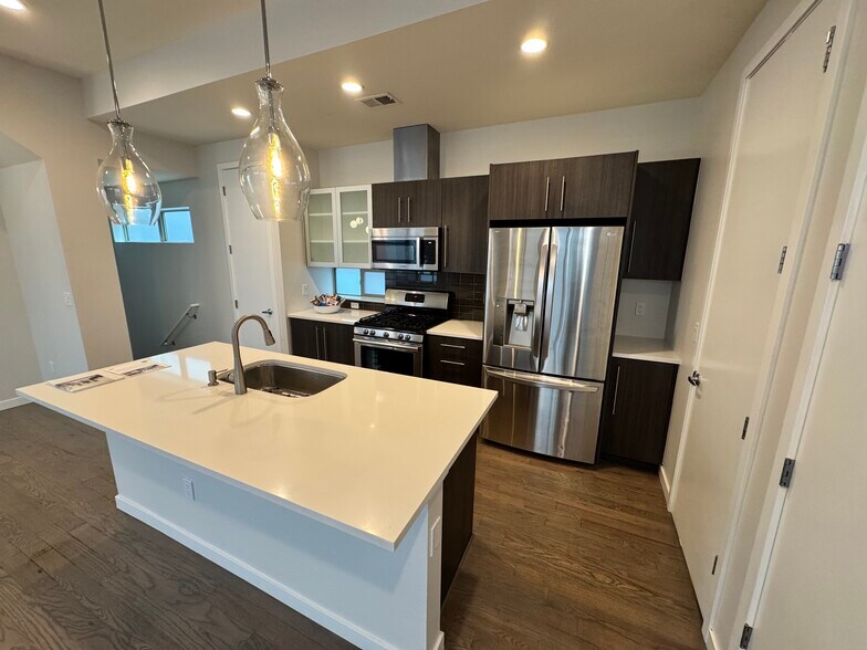 Building Photo - 3632 Navajo St