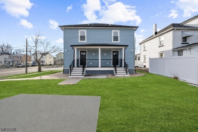 Building Photo - 78 Anderson St