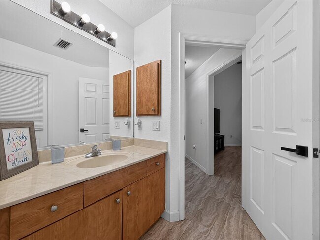 Building Photo - 13405 SW 86th Ave