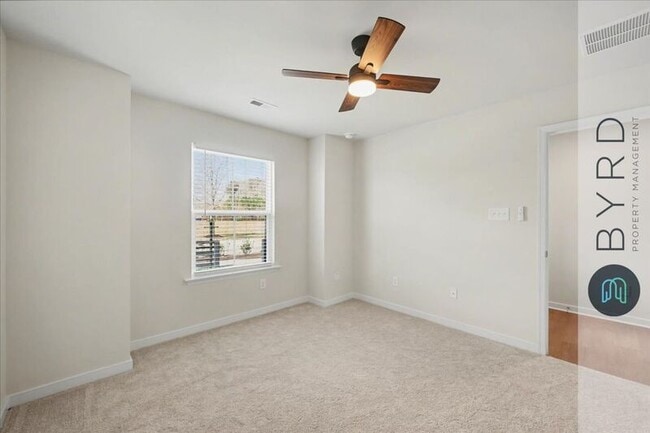 Building Photo - 231 Golden Haze Aly