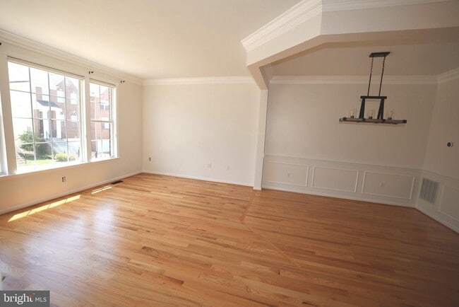 Building Photo - 43121 Shadow Terrace