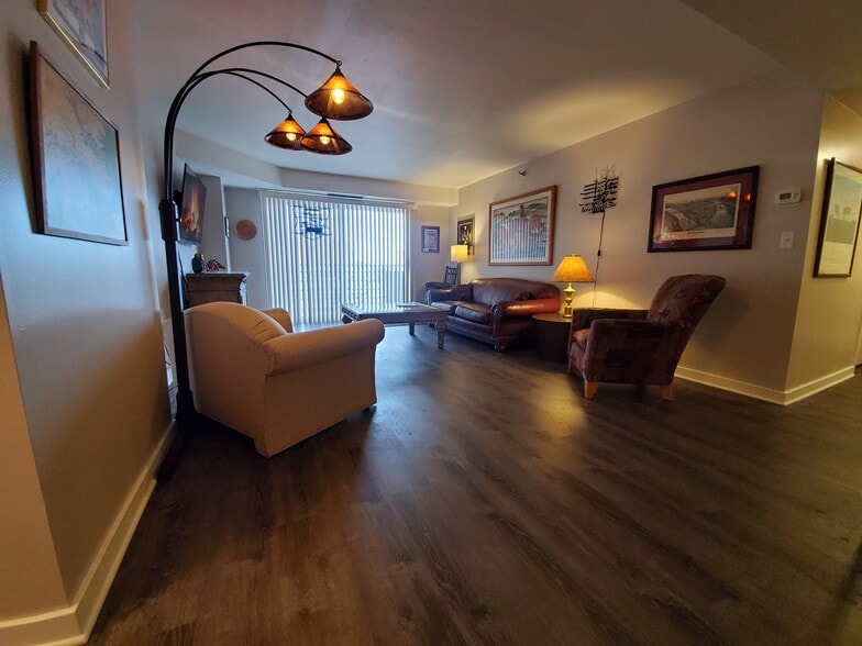 Building Photo - 121 Washington Ave S