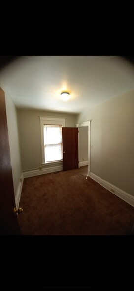 Building Photo - 364 College Ave