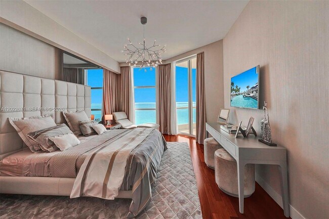 Building Photo - 16051 Collins Ave