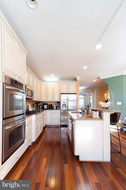 Building Photo - 11453 Galliec St