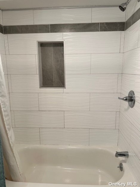 Building Photo - 116 Chichester Ave