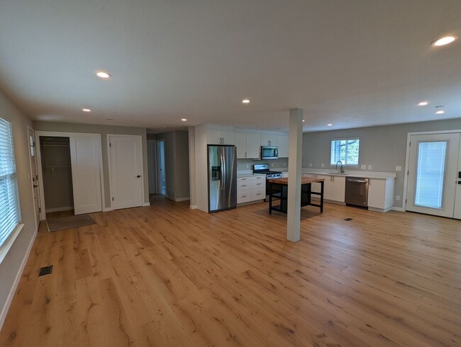 Building Photo - 4bd/2ba House in Fircrest