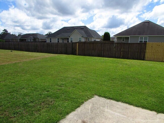 Building Photo - Modern Comfort: Your Ideal Rental Home in Valdosta, GA. Minutes from Moody Air Force Base