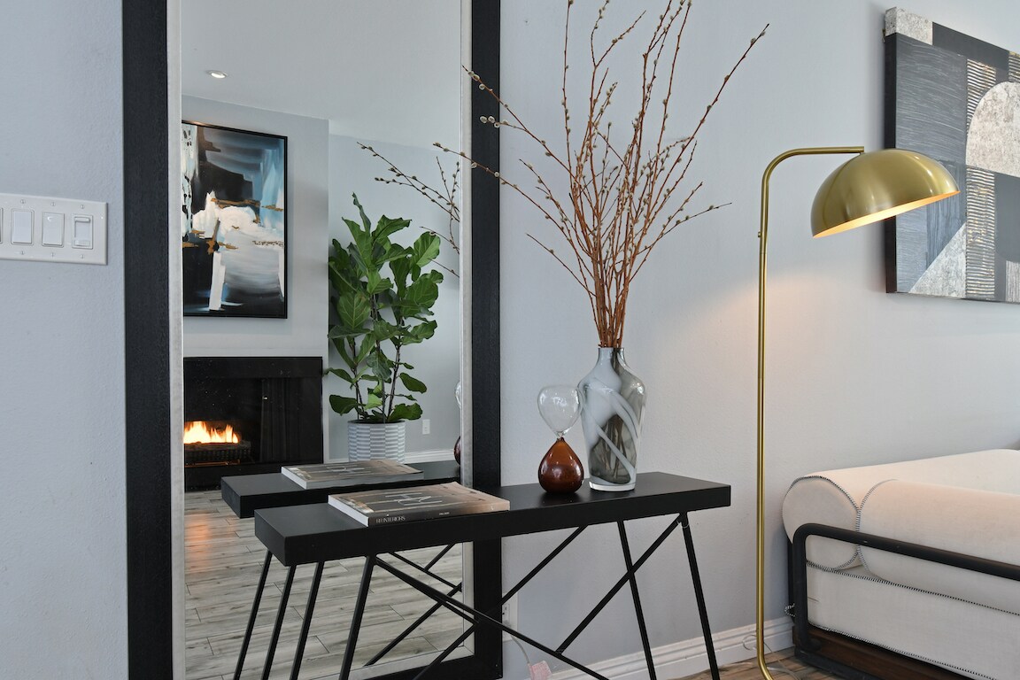 Building Photo - 1351 N Crescent Heights Blvd